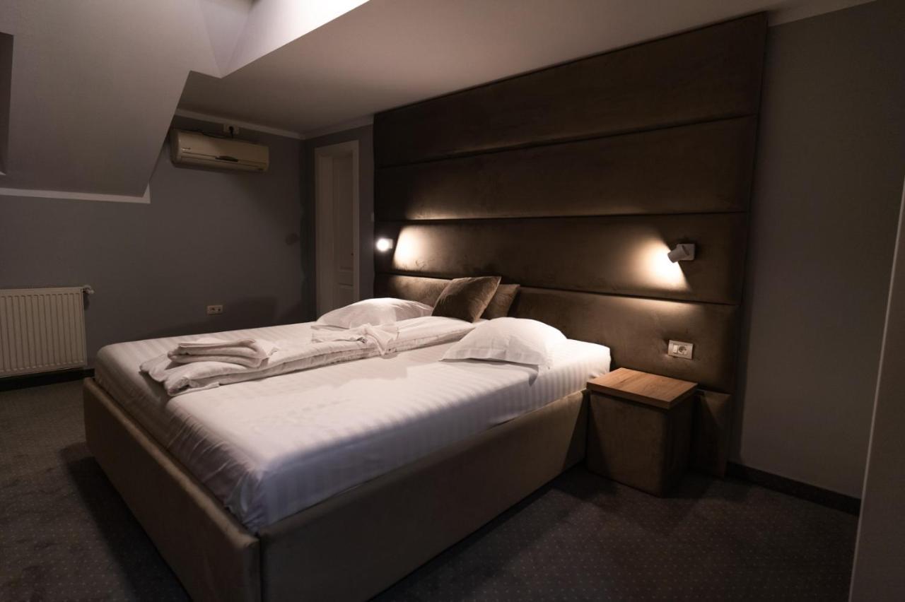 Camere De Inchiriat Elisei Timisoara Ngoại thất bức ảnh